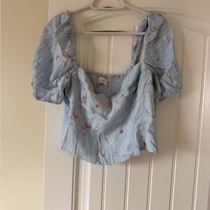 Aritzia Baby Blue Floral Puff Sleeve Crop Top